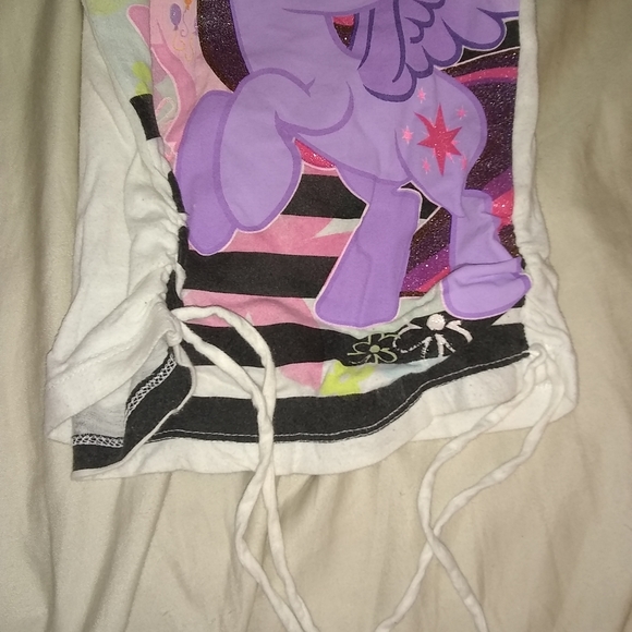 ⭐buy 2 get 1 free⭐My little pony🦄 graphic t-shirt - Picture 3 of 7